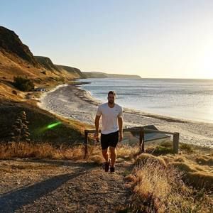 Meet your Posher, Jonathan